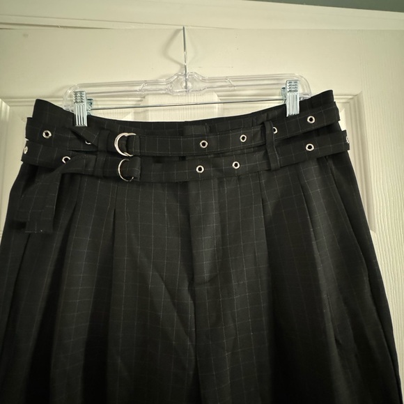 S-Deer check print, double belted pants. Size XL - Picture 3 of 8